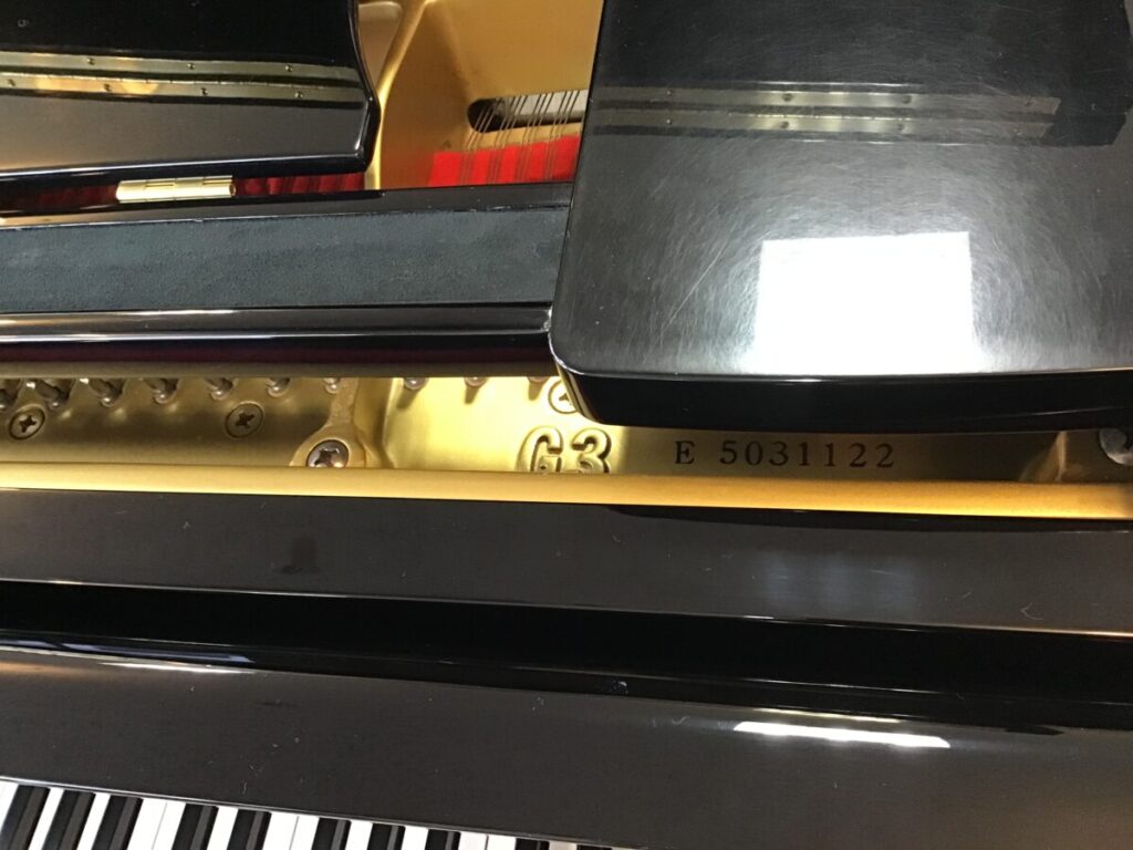 ヤマハ　中古ピアノ　G3E