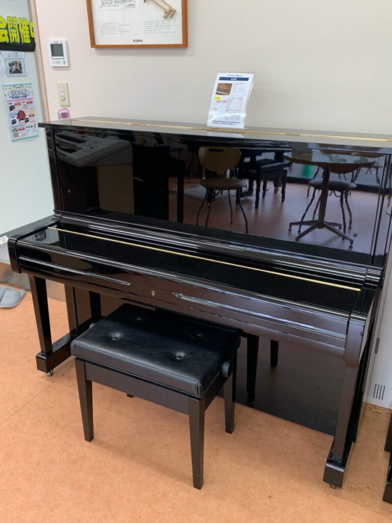 ヤマハ中古ピアノ　U1A　西新潟店展示