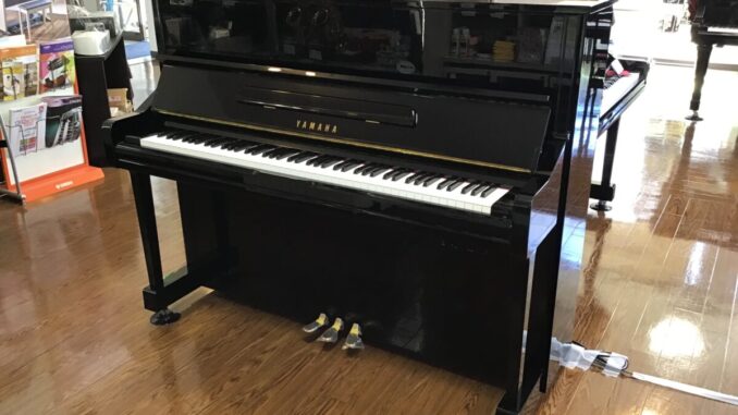 ヤマハ中古ピアノ　YU1S　三条店展示