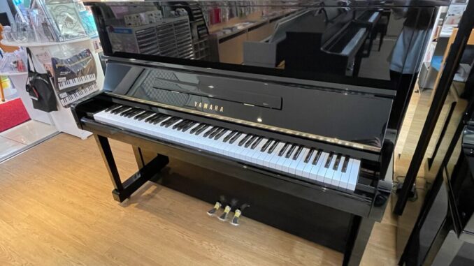 ヤマハ中古ピアノ　U10BL　新潟店展示