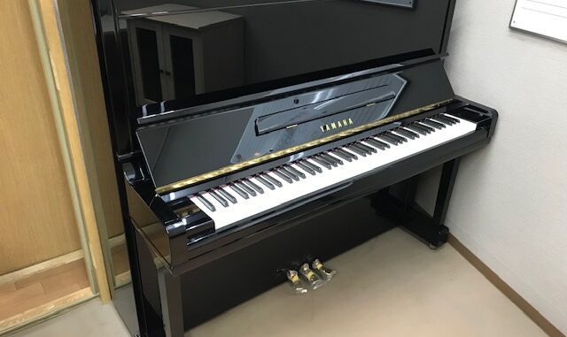 中古ピアノ　HQ300SXG　新発田店展示